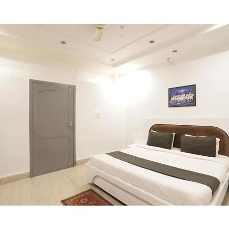 Day S Inn Luxury Stay Near Care Hospital In Budget Friendly Price Best Seller Бхубанешвара Экстерьер фото