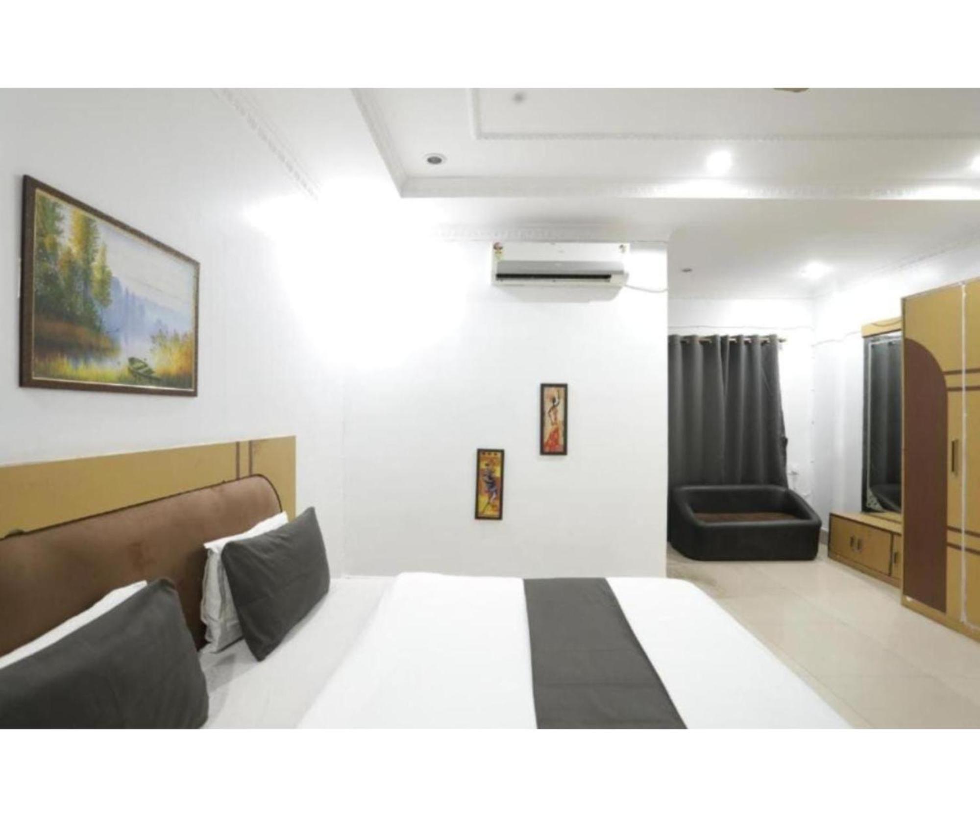 Day S Inn Luxury Stay Near Care Hospital In Budget Friendly Price Best Seller Бхубанешвара Экстерьер фото