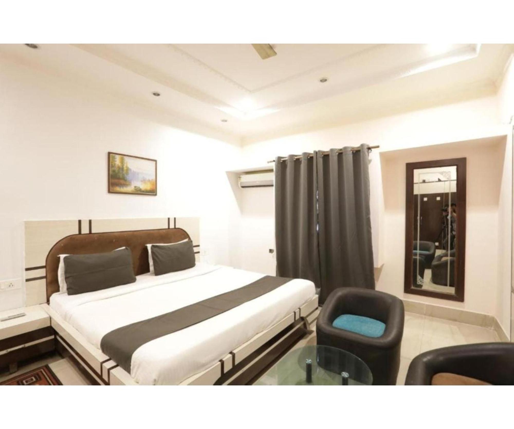 Day S Inn Luxury Stay Near Care Hospital In Budget Friendly Price Best Seller Бхубанешвара Экстерьер фото